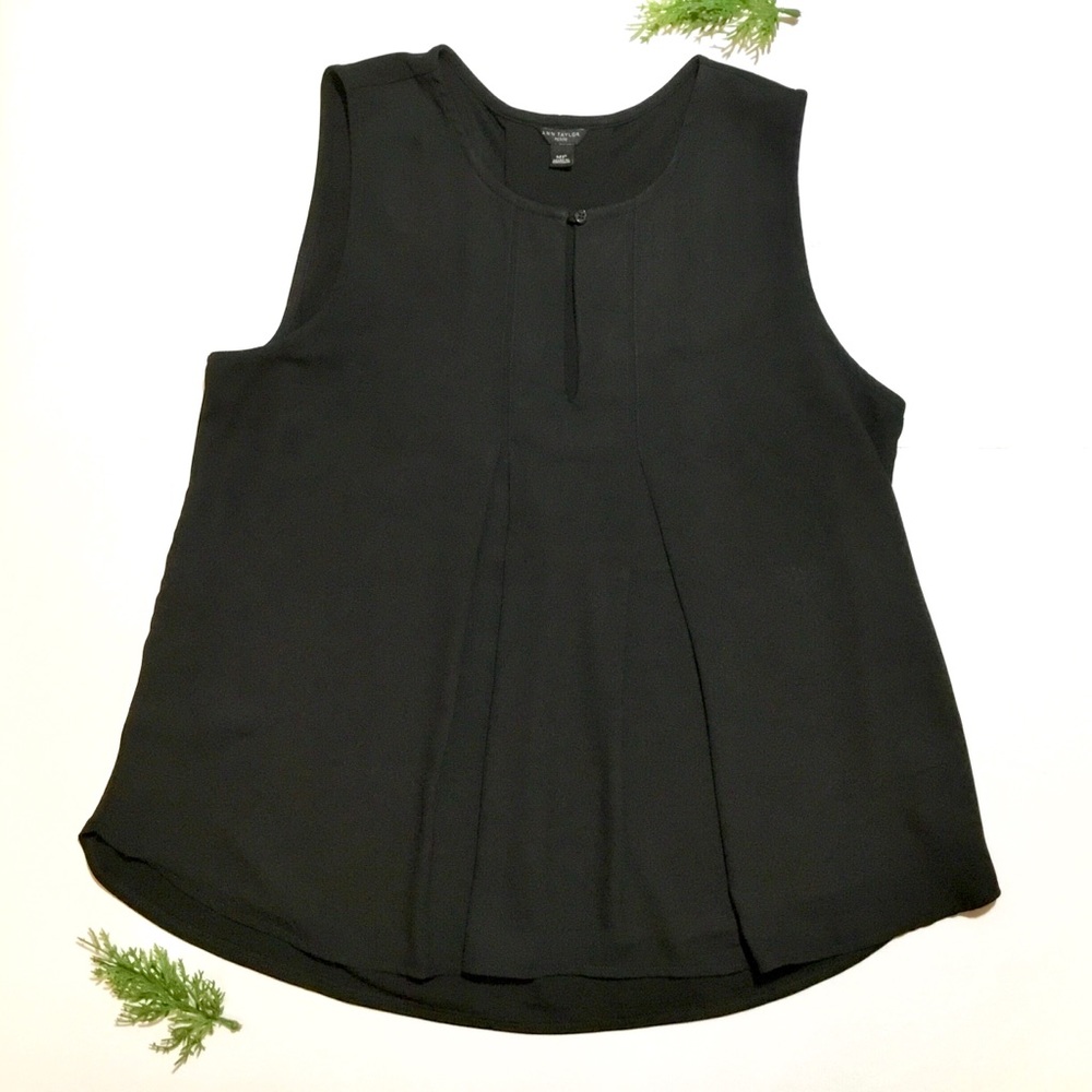 Ann Taylor MP sleeveless flowy top